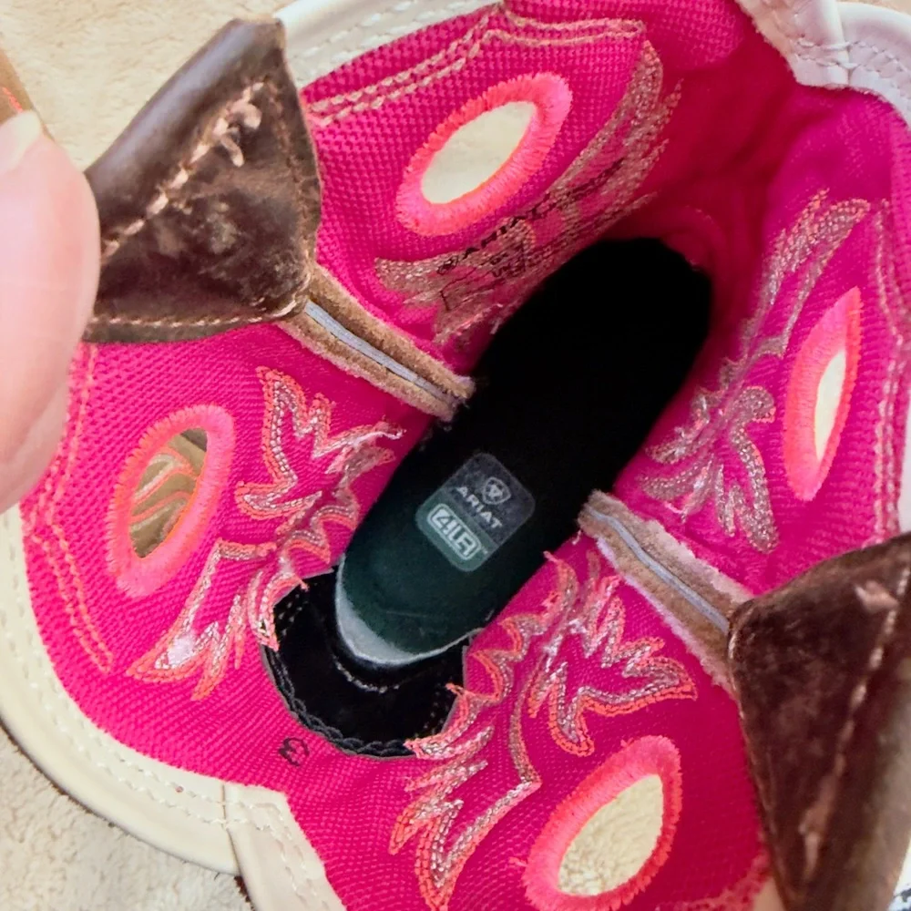 ARIAT GIRLS' FATBABY POWDER BROWN PINK LEATHER WESTERN ROUND TOE‎ BOOTS Sz 3 EUC